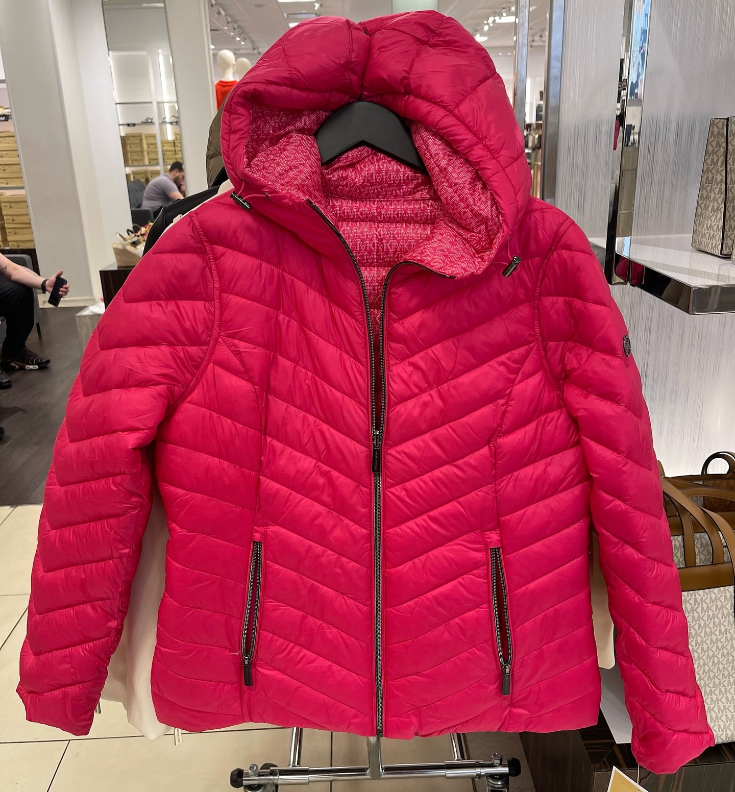 Chaqueta Michael Kors Chevron Reversible Fucsia