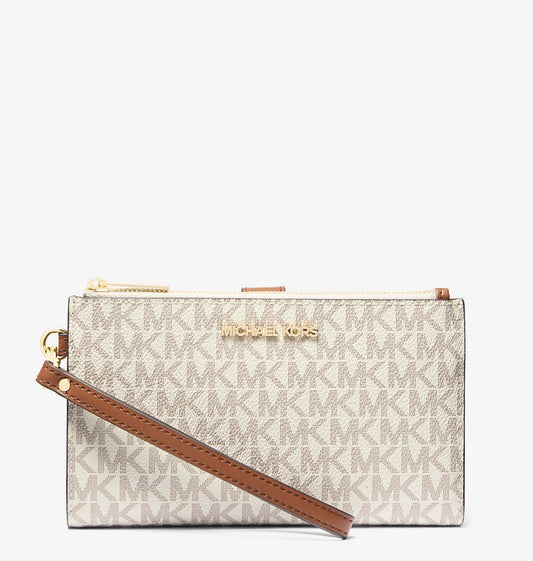 Billetera Michael Kors Jet Set Travel Signature Vainilla